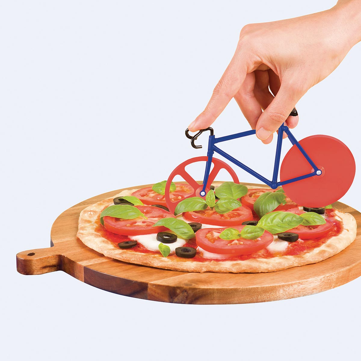 Cortando una pizza con The Fixie